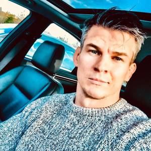 Meet your Posher, István